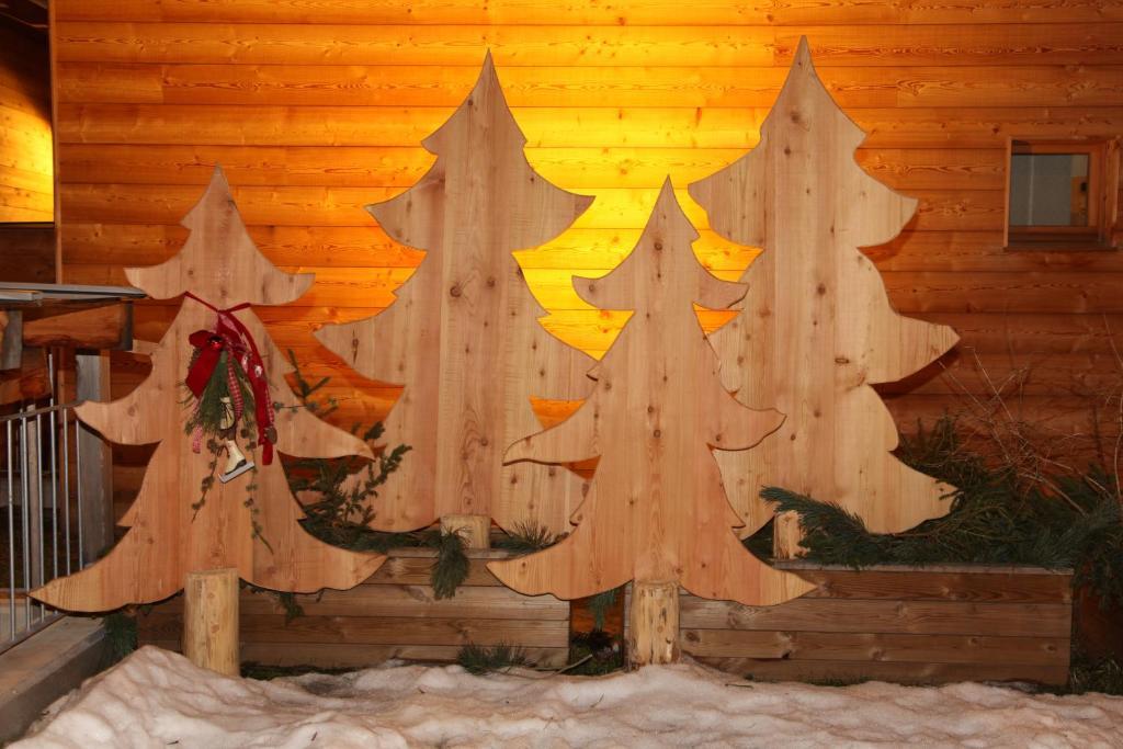 Baita Aurora Aparthotel Predazzo Bagian luar foto
